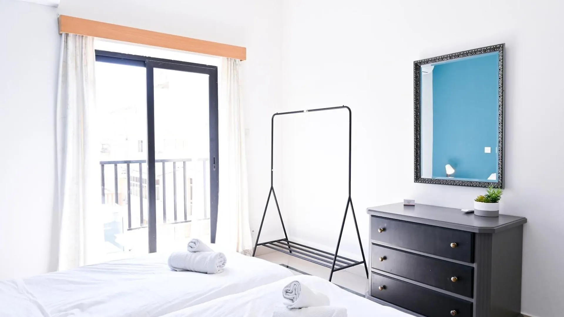 Camenzulli Apartments - Happy Rentals Sliema Malta